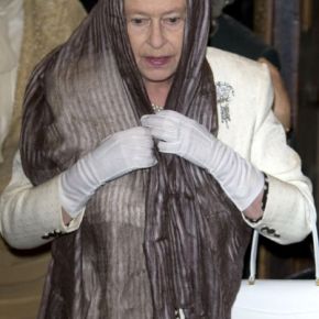 ￼Queen Elizabeth Is ‘Direct Descendant Of Prophet Muhammad, reports&nbsp;BBC