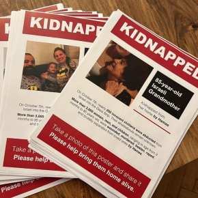 Toronto 2023 – Woman tearing down pictures of teenage hostages becomes violent for being&nbsp;questioned